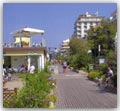 La passeggiata sulla spiaggia